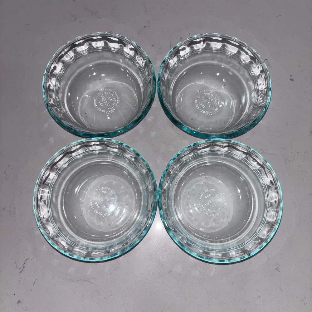 Pyrex 464 10 oz Aqua Glass Scalloped Rim 3 Ring Custard Cups Ramekins (4)